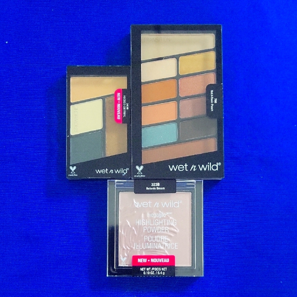 Wet n Wild Eyeshadow and Highlighter Set